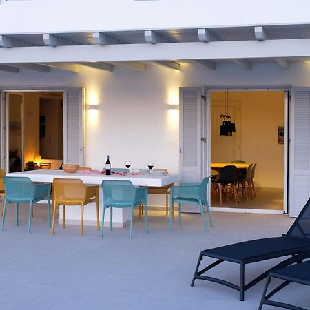 Villa Aura - Beachfront Villa With Private Pool Kastrákion Екстериор снимка